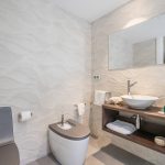 VILLA VALERIA - Ivory Suite Bathroom (1)