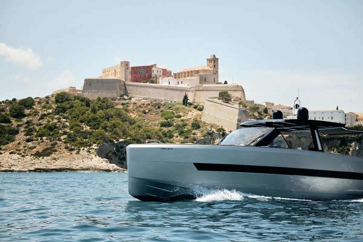 Fjord 52 luxury yacht charter in Ibiza — photo 15 | Cyril Peret