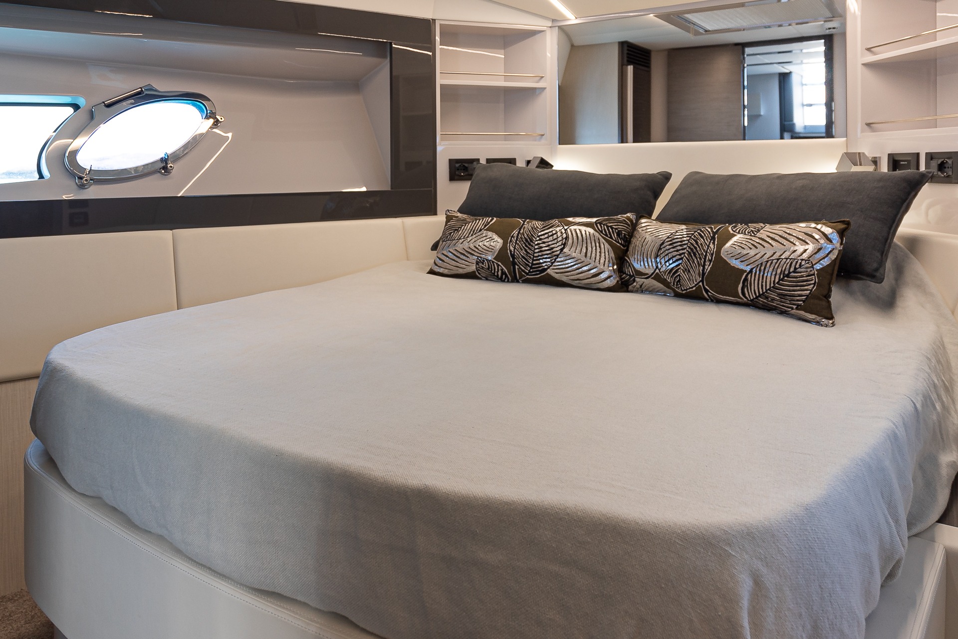 Pershing 5X luxury yacht charter in Ibiza — photo 2 | Cyril Peret